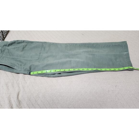 Christopher & Banks Green Relaxed Fit, Wide Leg Capri pants Wonen's Size 6 - Picture 8 of 9